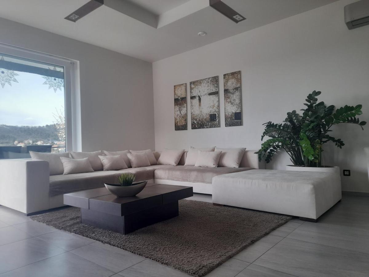 Private Family Villa بوداورس المظهر الخارجي الصورة