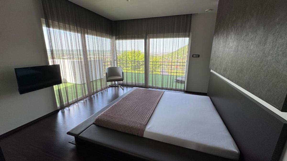Private Family Villa بوداورس المظهر الخارجي الصورة