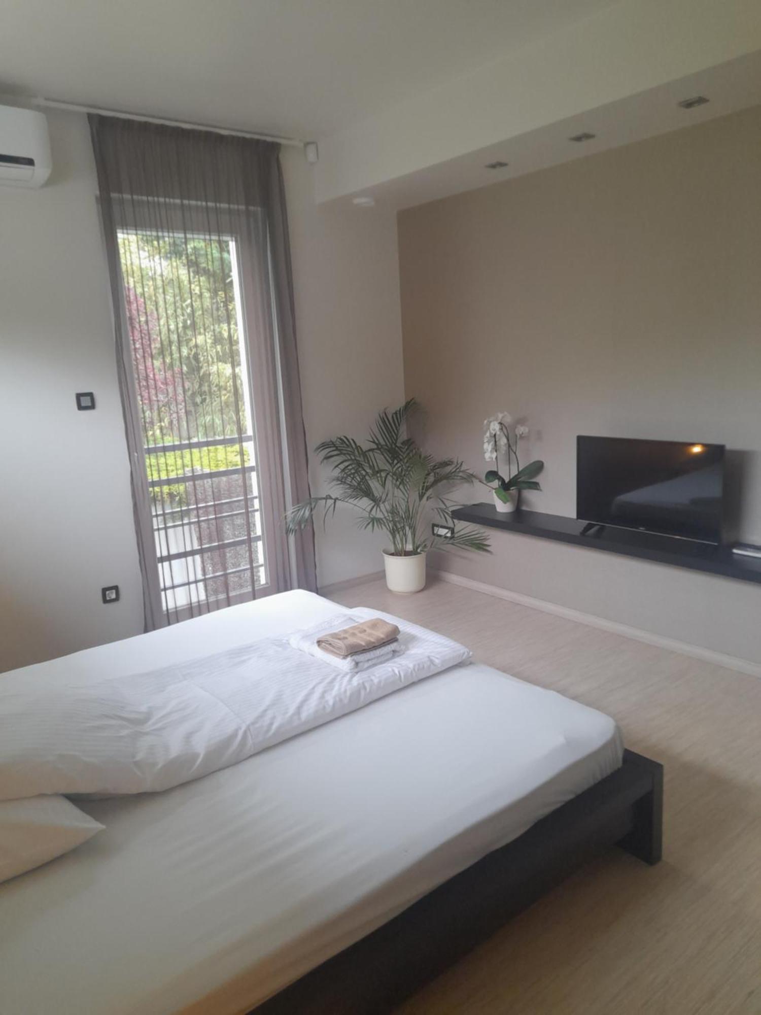 Private Family Villa بوداورس المظهر الخارجي الصورة