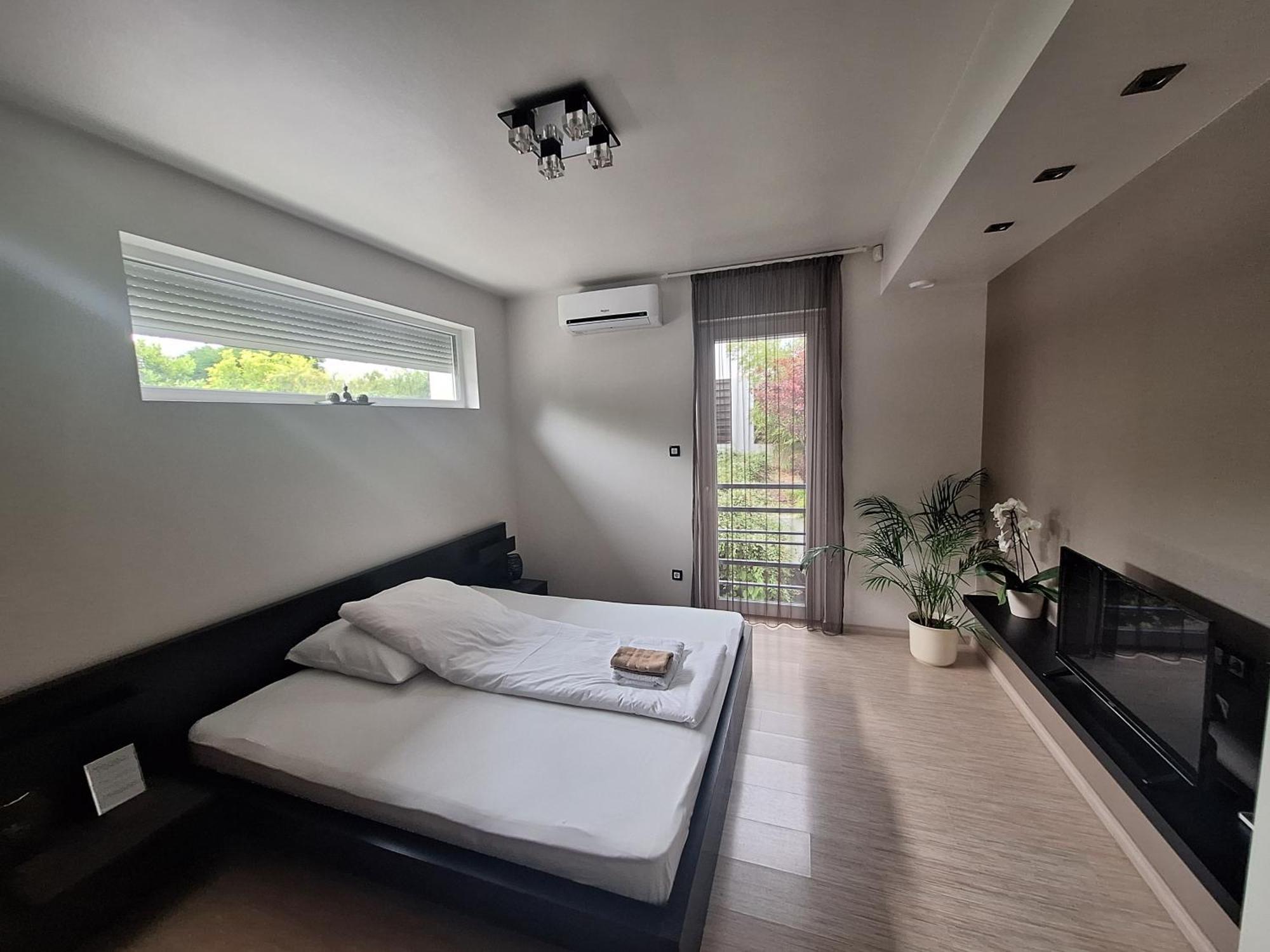 Private Family Villa بوداورس المظهر الخارجي الصورة